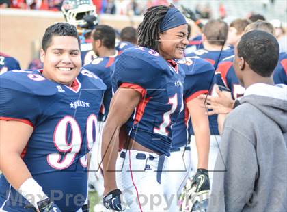 Thumbnail 3 in Denton Ryan vs Fossil Ridge (UIL 5A Regional Playoff) photogallery.