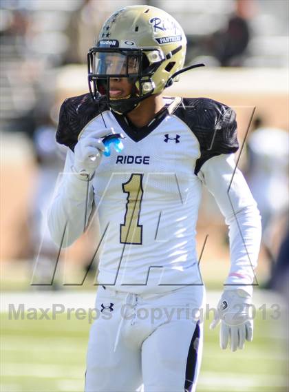 Thumbnail 1 in Denton Ryan vs Fossil Ridge (UIL 5A Regional Playoff) photogallery.