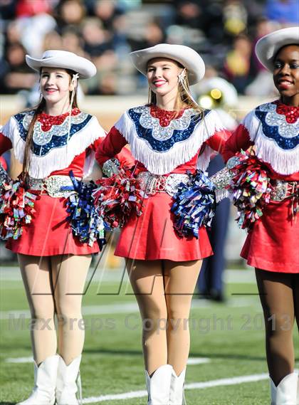 Thumbnail 3 in Denton Ryan vs Fossil Ridge (UIL 5A Regional Playoff) photogallery.