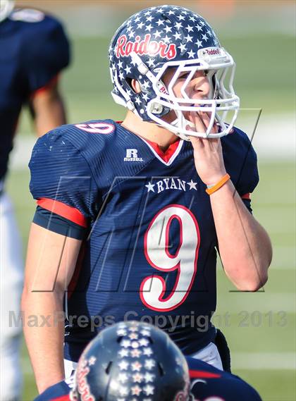 Thumbnail 3 in Denton Ryan vs Fossil Ridge (UIL 5A Regional Playoff) photogallery.