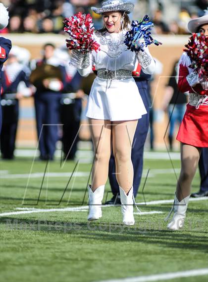 Thumbnail 2 in Denton Ryan vs Fossil Ridge (UIL 5A Regional Playoff) photogallery.