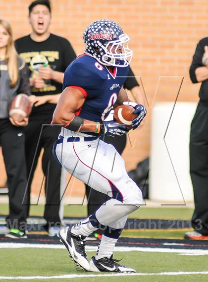 Thumbnail 3 in Denton Ryan vs Fossil Ridge (UIL 5A Regional Playoff) photogallery.