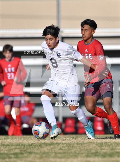 Thumbnail 2 in Lee [Robert E.] vs Central Catholic (NEISD Tournament) photogallery.