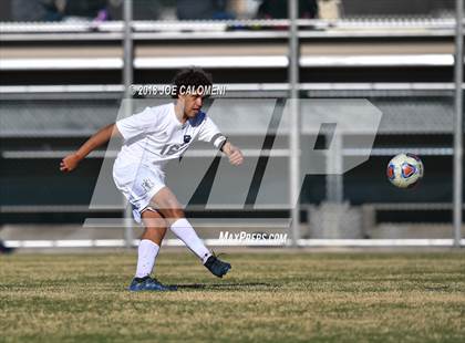 Thumbnail 2 in Lee [Robert E.] vs Central Catholic (NEISD Tournament) photogallery.