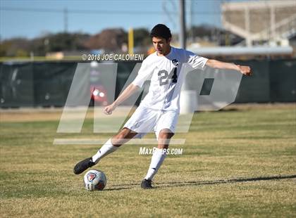 Thumbnail 2 in Lee [Robert E.] vs Central Catholic (NEISD Tournament) photogallery.