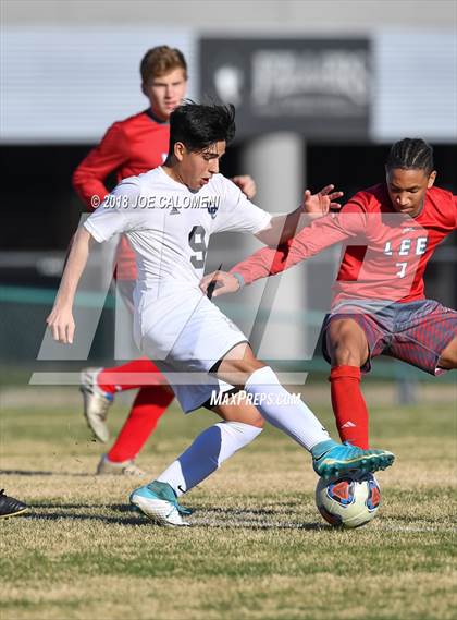 Thumbnail 2 in Lee [Robert E.] vs Central Catholic (NEISD Tournament) photogallery.