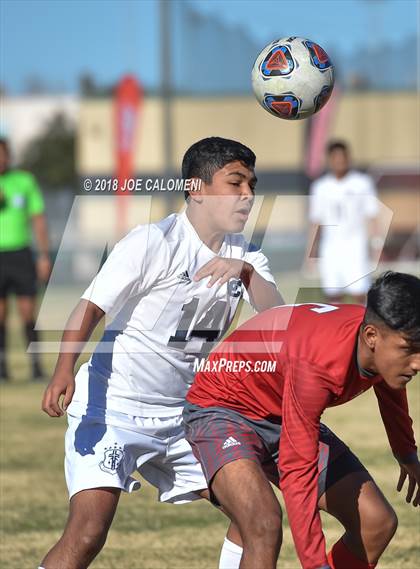 Thumbnail 2 in Lee [Robert E.] vs Central Catholic (NEISD Tournament) photogallery.