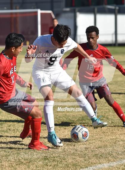 Thumbnail 1 in Lee [Robert E.] vs Central Catholic (NEISD Tournament) photogallery.
