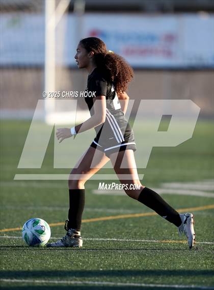 Thumbnail 1 in Tanque Verde vs Salpointe Catholic (Kelly Pierce Soccer Tournament) photogallery.