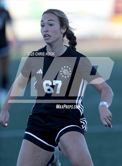 Thumbnail 3 in Tanque Verde vs Salpointe Catholic (Kelly Pierce Soccer Tournament) photogallery.
