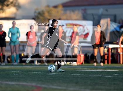 Thumbnail 2 in Tanque Verde vs Salpointe Catholic (Kelly Pierce Soccer Tournament) photogallery.