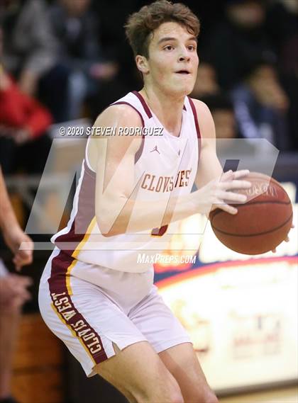 Thumbnail 2 in Clovis West vs. Weston Ranch photogallery.