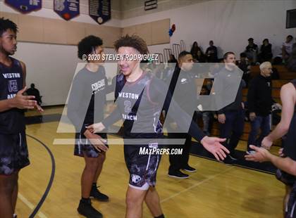Thumbnail 1 in Clovis West vs. Weston Ranch photogallery.