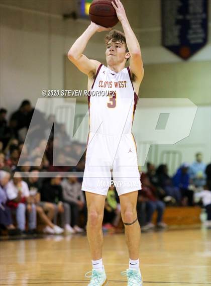 Thumbnail 1 in Clovis West vs. Weston Ranch photogallery.