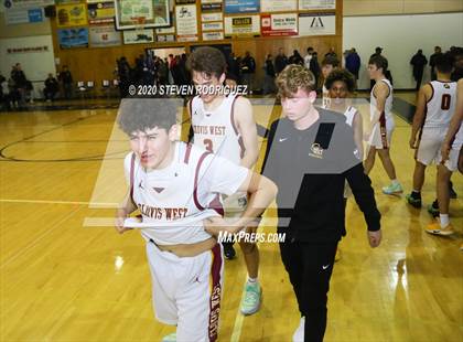 Thumbnail 1 in Clovis West vs. Weston Ranch photogallery.