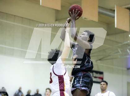 Thumbnail 1 in Clovis West vs. Weston Ranch photogallery.