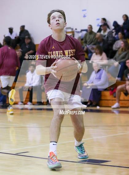 Thumbnail 3 in Clovis West vs. Weston Ranch photogallery.