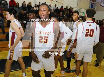 Thumbnail 2 in Clovis West vs. Weston Ranch photogallery.