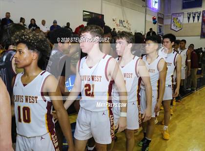 Thumbnail 2 in Clovis West vs. Weston Ranch photogallery.