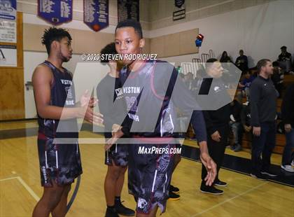 Thumbnail 2 in Clovis West vs. Weston Ranch photogallery.