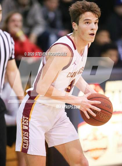 Thumbnail 1 in Clovis West vs. Weston Ranch photogallery.