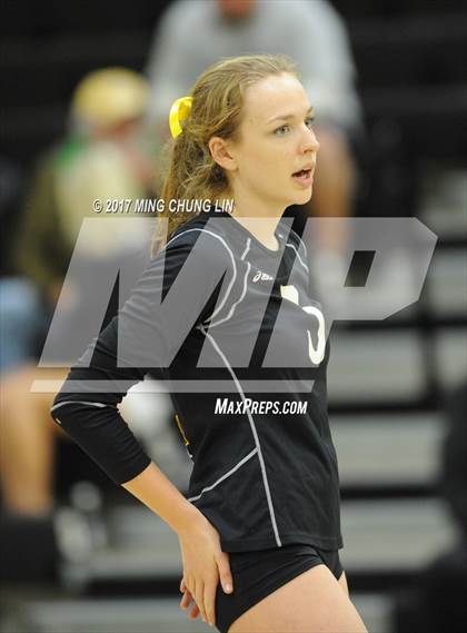 Thumbnail 3 in JSerra Catholic @ Foothill (CIF SS D1 Playoff) photogallery.