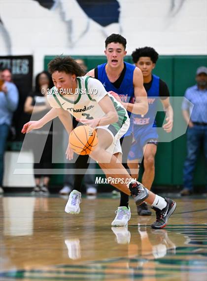 Thumbnail 3 in Cherry Creek vs. ThunderRidge (CHSAA 6A Sweet 16) photogallery.