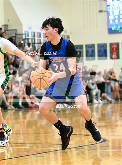 Thumbnail 3 in Cherry Creek vs. ThunderRidge (CHSAA 6A Sweet 16) photogallery.