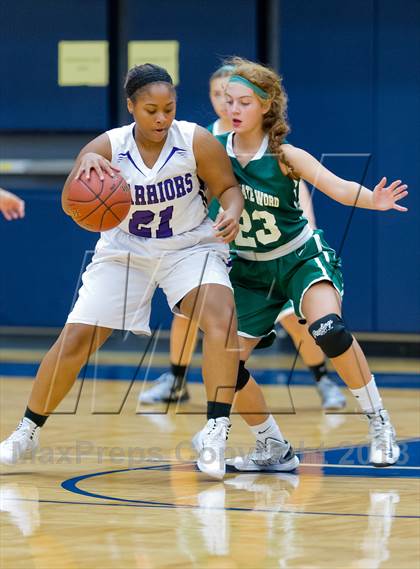 Thumbnail 1 in Warren vs Incarnate Word photogallery.