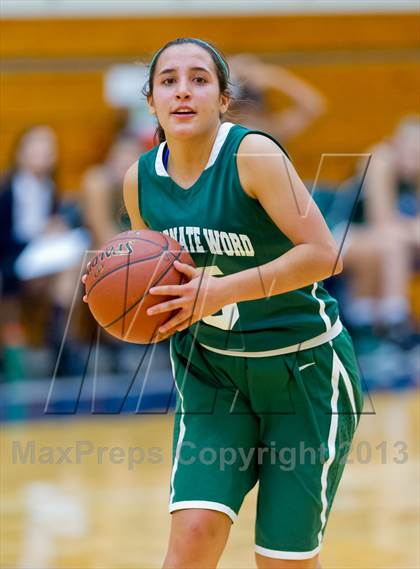 Thumbnail 1 in Warren vs Incarnate Word photogallery.