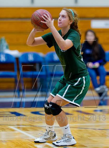 Thumbnail 1 in Warren vs Incarnate Word photogallery.