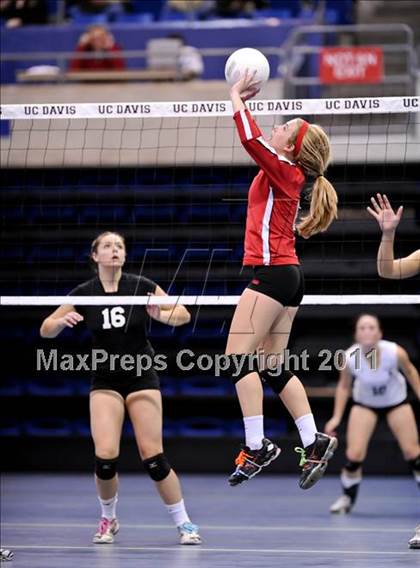 Thumbnail 1 in Ripon vs. Golden Sierra (CIF SJS D4 Final) photogallery.