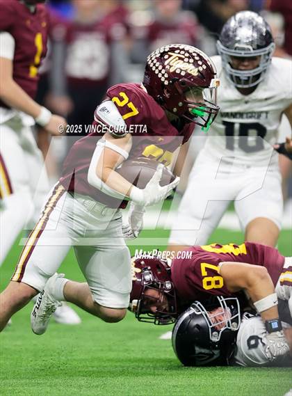 Thumbnail 3 in Dripping Springs vs. Vandegrift (UIL 6A D2 Football Quarterfinal) photogallery.
