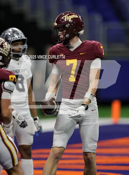 Thumbnail 2 in Dripping Springs vs. Vandegrift (UIL 6A D2 Football Quarterfinal) photogallery.