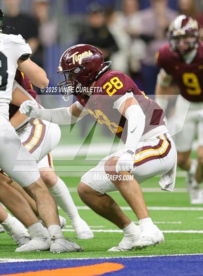 Thumbnail 3 in Dripping Springs vs. Vandegrift (UIL 6A D2 Football Quarterfinal) photogallery.