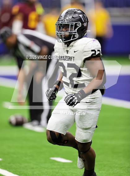 Thumbnail 1 in Dripping Springs vs. Vandegrift (UIL 6A D2 Football Quarterfinal) photogallery.