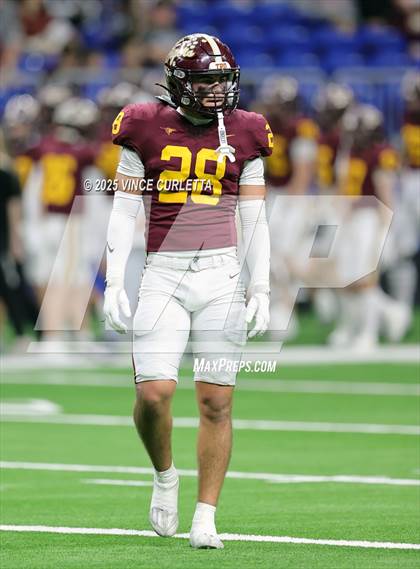 Thumbnail 1 in Dripping Springs vs. Vandegrift (UIL 6A D2 Football Quarterfinal) photogallery.