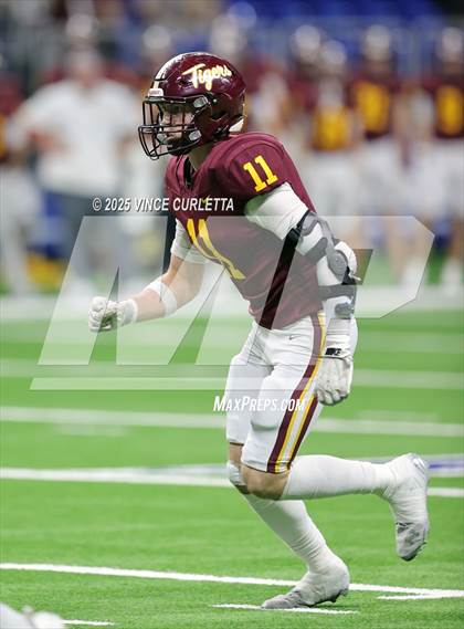 Thumbnail 3 in Dripping Springs vs. Vandegrift (UIL 6A D2 Football Quarterfinal) photogallery.
