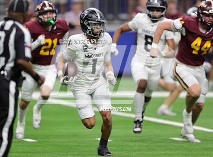 Thumbnail 2 in Dripping Springs vs. Vandegrift (UIL 6A D2 Football Quarterfinal) photogallery.
