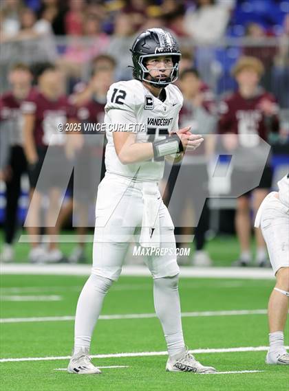 Thumbnail 3 in Dripping Springs vs. Vandegrift (UIL 6A D2 Football Quarterfinal) photogallery.
