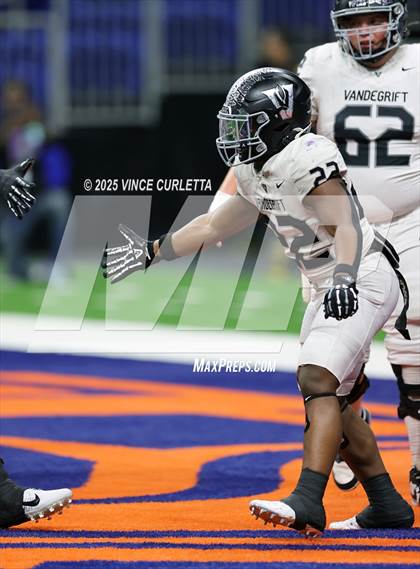 Thumbnail 3 in Dripping Springs vs. Vandegrift (UIL 6A D2 Football Quarterfinal) photogallery.