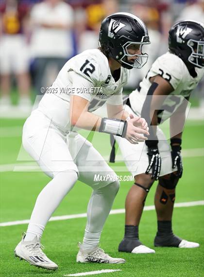 Thumbnail 1 in Dripping Springs vs. Vandegrift (UIL 6A D2 Football Quarterfinal) photogallery.