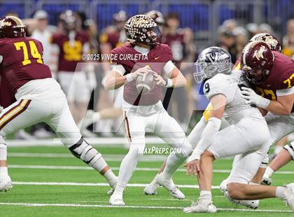 Thumbnail 2 in Dripping Springs vs. Vandegrift (UIL 6A D2 Football Quarterfinal) photogallery.