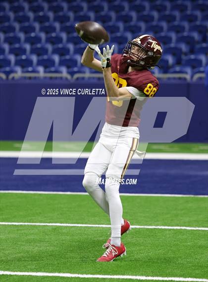 Thumbnail 3 in Dripping Springs vs. Vandegrift (UIL 6A D2 Football Quarterfinal) photogallery.