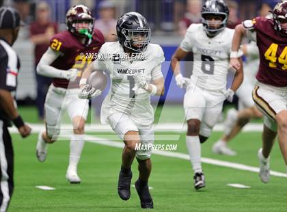 Thumbnail 3 in Dripping Springs vs. Vandegrift (UIL 6A D2 Football Quarterfinal) photogallery.