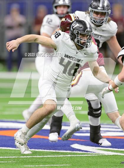 Thumbnail 2 in Dripping Springs vs. Vandegrift (UIL 6A D2 Football Quarterfinal) photogallery.