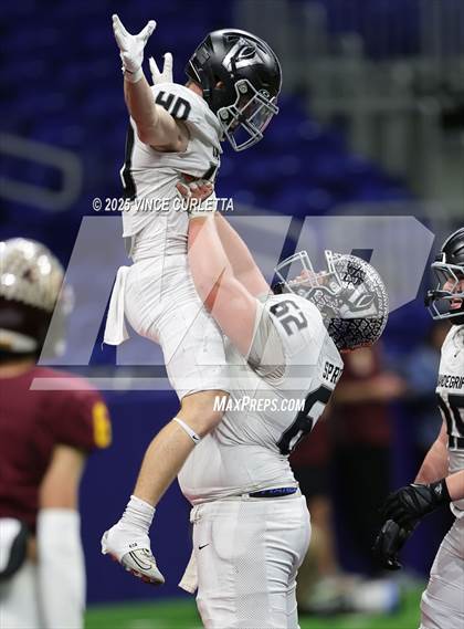 Thumbnail 2 in Dripping Springs vs. Vandegrift (UIL 6A D2 Football Quarterfinal) photogallery.