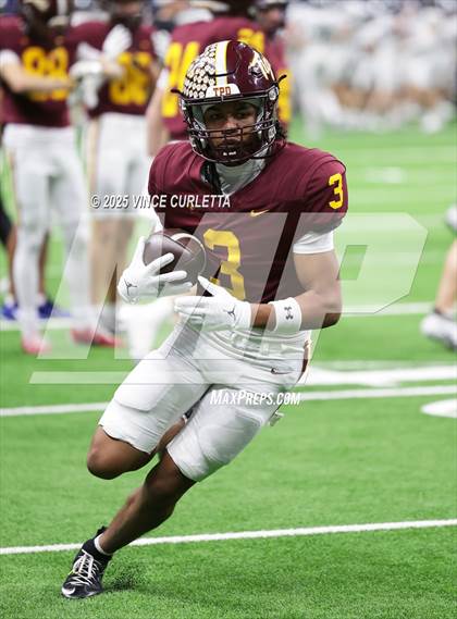 Thumbnail 1 in Dripping Springs vs. Vandegrift (UIL 6A D2 Football Quarterfinal) photogallery.