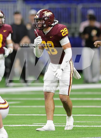 Thumbnail 1 in Dripping Springs vs. Vandegrift (UIL 6A D2 Football Quarterfinal) photogallery.