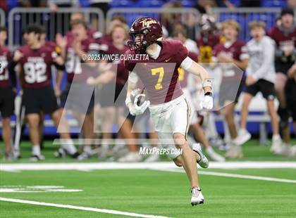 Thumbnail 1 in Dripping Springs vs. Vandegrift (UIL 6A D2 Football Quarterfinal) photogallery.
